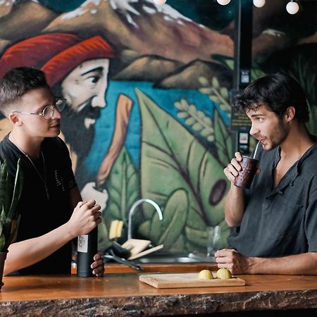 Moving Hostel Travel Bar 산카를로스데바릴로체 외부 사진