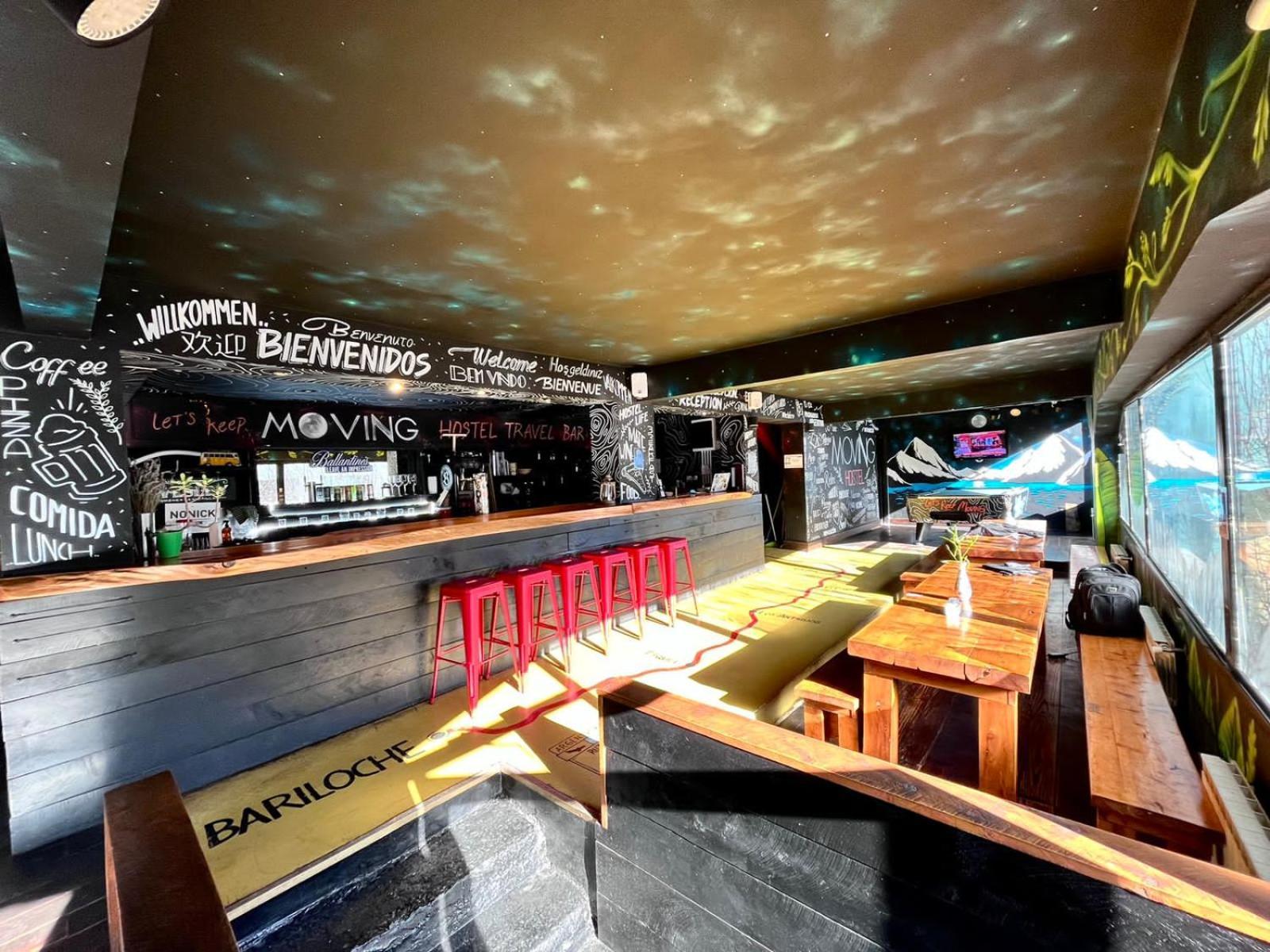 Moving Hostel Travel Bar 산카를로스데바릴로체 외부 사진