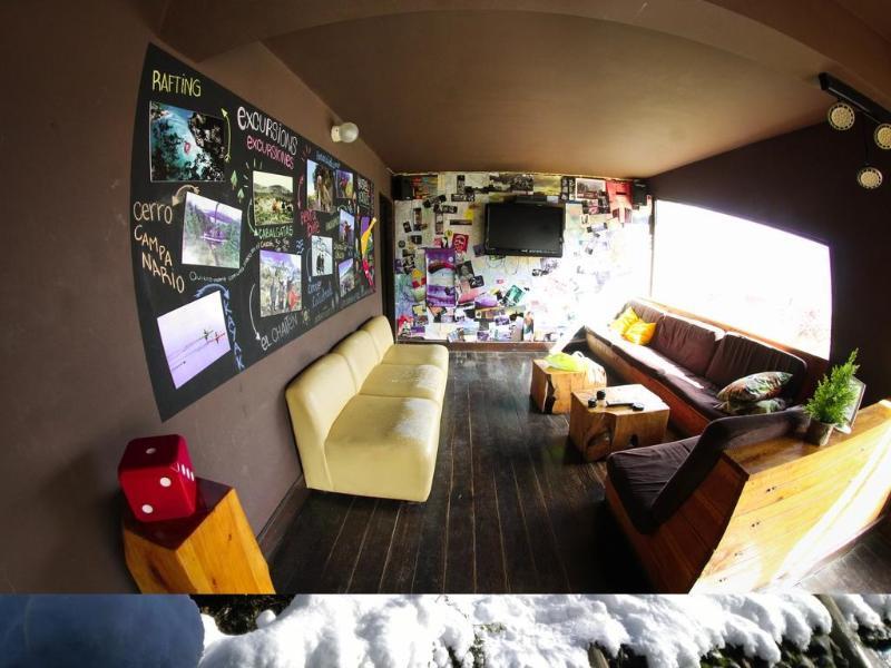 Moving Hostel Travel Bar 산카를로스데바릴로체 외부 사진